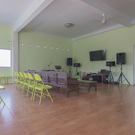 Reddoorz Syariah Near Museum Wisma Karya Subang Kültér fotó