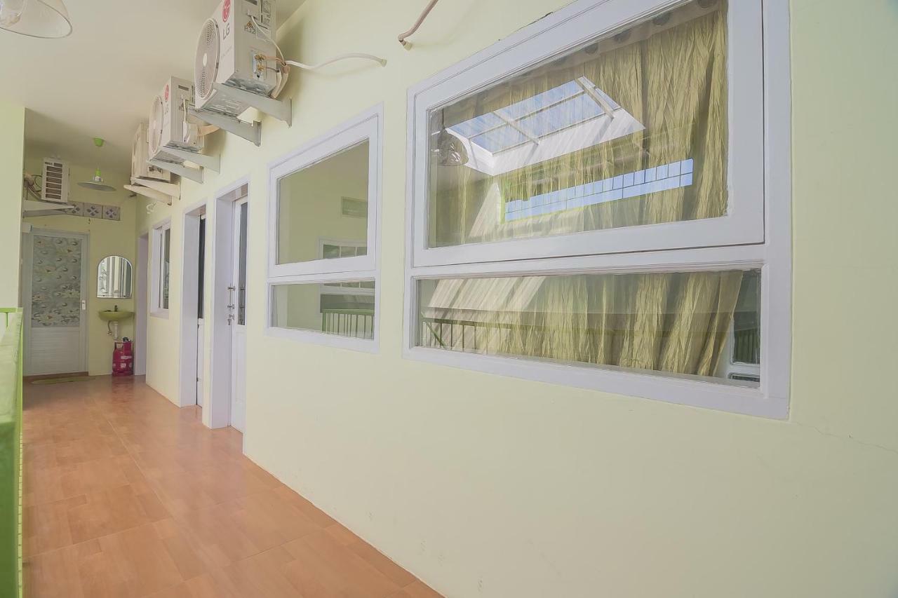 Reddoorz Syariah Near Museum Wisma Karya Subang Kültér fotó